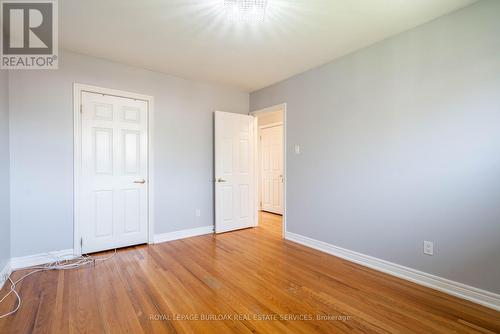 3075 Centennial Drive, Burlington, ON - Indoor Photo Showing Other Room