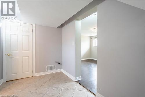 3075 Centennial Drive, Burlington, ON - Indoor Photo Showing Other Room