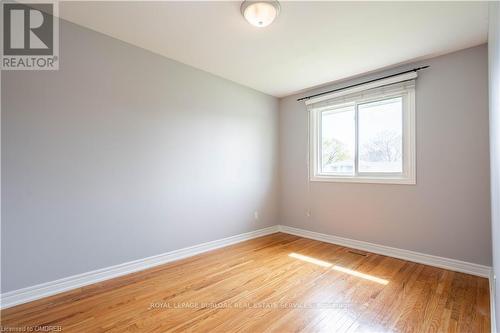 3075 Centennial Drive, Burlington, ON - Indoor Photo Showing Other Room