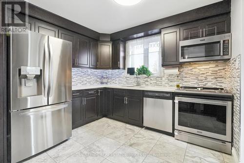 2347 Barclay Road, Burlington, ON - Indoor Photo Showing Kitchen With Stainless Steel Kitchen With Upgraded Kitchen