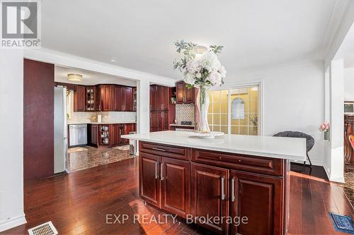 8411 Russell Road, Ottawa, ON - Indoor Photo Showing Kitchen