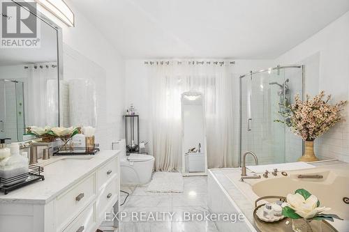 8411 Russell Road, Ottawa, ON - Indoor Photo Showing Bathroom