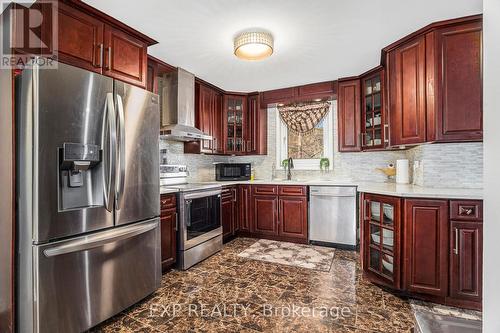 8411 Russell Road, Ottawa, ON - Indoor Photo Showing Kitchen