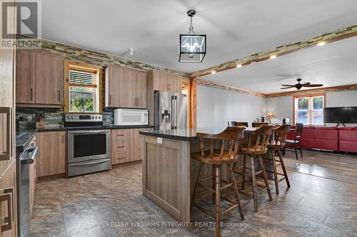 1 Mechanic Street E, North Glengarry, ON - Indoor Photo Showing Kitchen