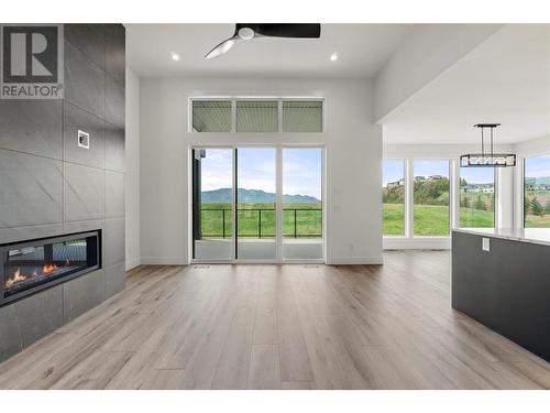 2537 Pinnacle Ridge Drive, West Kelowna, BC - Indoor Photo Showing Living Room With Fireplace