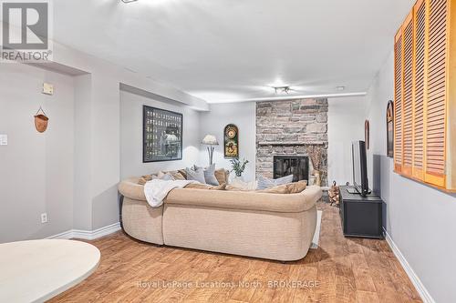 17 Trails End, Collingwood, ON - Indoor Photo Showing Living Room With Fireplace