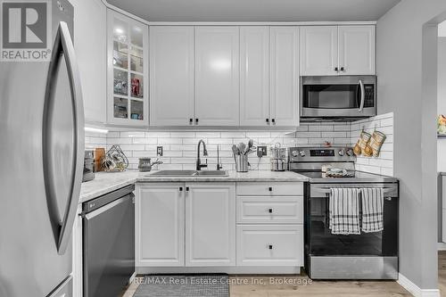 84 Wilton Road, Guelph (Waverley), ON - Indoor Photo Showing Kitchen