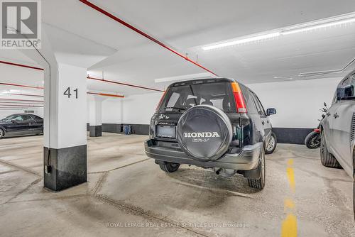 307 - 1818 Bayview Avenue, Toronto, ON - Indoor Photo Showing Garage