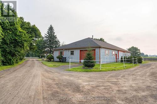 1046 6 Concession Road W, Hamilton, ON - Outdoor