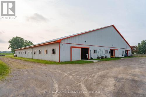 1046 6 Concession Road W, Hamilton, ON - Outdoor