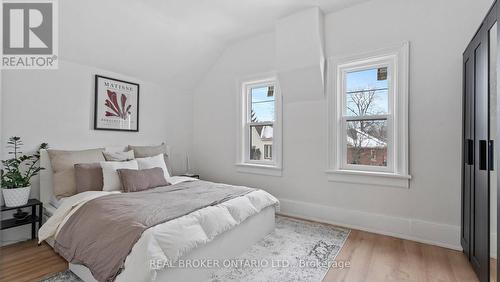 101 Murray Street, Brantford, ON - Indoor Photo Showing Bedroom