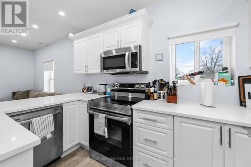 22 Catherine Street, St. Catharines, ON - Indoor Photo Showing Kitchen With Upgraded Kitchen