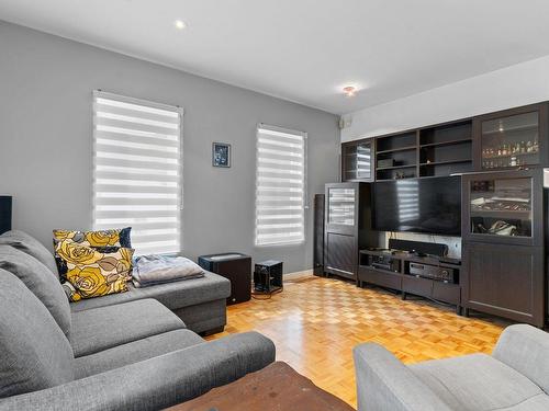 Living room - 1577  - 1579 Rue Marquette, Longueuil (Le Vieux-Longueuil), QC - Indoor Photo Showing Living Room