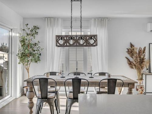 Dining room - 207 Rue Du Jaseur, Saint-Apollinaire, QC - Indoor Photo Showing Dining Room