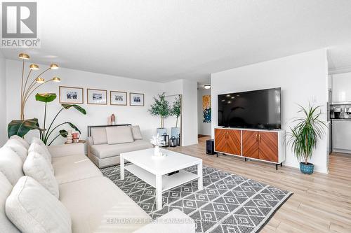 407 - 77 Baseline Road W, London, ON - Indoor Photo Showing Living Room