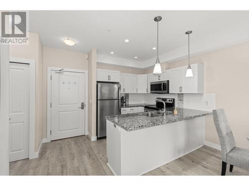 3220 Skyview Lane Unit# 301, West Kelowna, BC - Indoor Photo Showing Kitchen With Stainless Steel Kitchen With Upgraded Kitchen