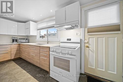 34 - 1295 Ledbury Avenue S, Ottawa, ON - Indoor Photo Showing Kitchen