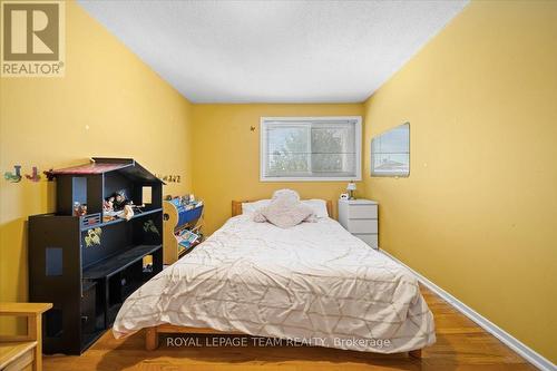 34 - 1295 Ledbury Avenue S, Ottawa, ON - Indoor Photo Showing Bedroom