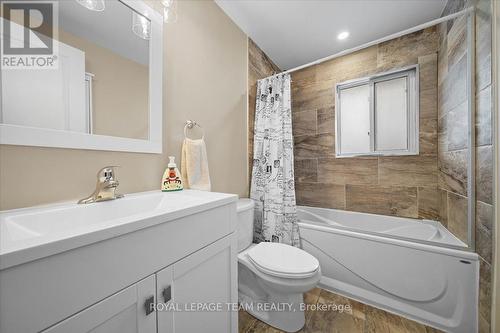 34 - 1295 Ledbury Avenue S, Ottawa, ON - Indoor Photo Showing Bathroom