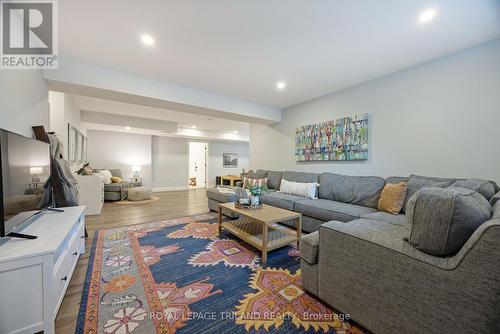 39564 Fingal Line, Southwold (Southwold Town), ON - Indoor Photo Showing Living Room