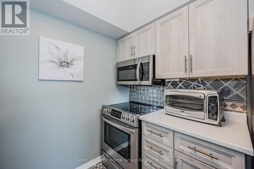 107 - 107 Bagot Street, Guelph (Onward Willow), ON - Indoor Photo Showing Kitchen