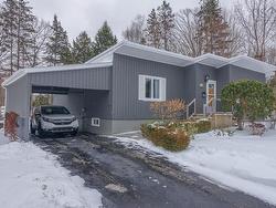 16 Fielding Avenue  Kentville, NS B4N 2T5