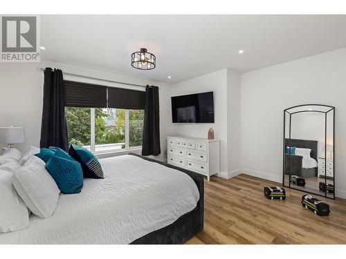 689 Balsam Road, Kelowna, BC - Indoor Photo Showing Bedroom