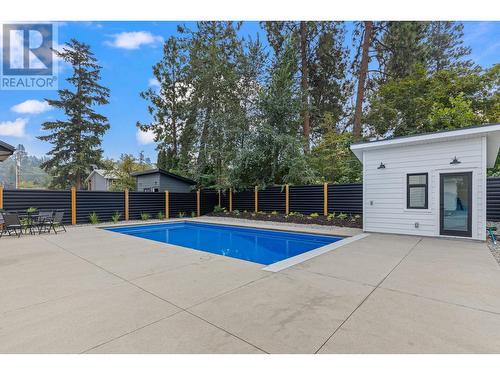 689 Balsam Road, Kelowna, BC - Outdoor With In Ground Pool