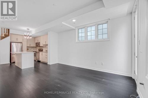 17 - 2199 Lillykin Street, Oakville, ON - Indoor Photo Showing Kitchen