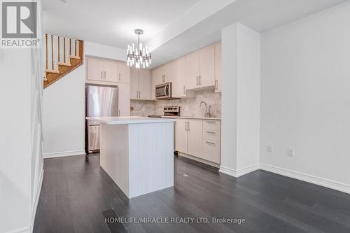 17 - 2199 Lillykin Street, Oakville, ON - Indoor Photo Showing Kitchen