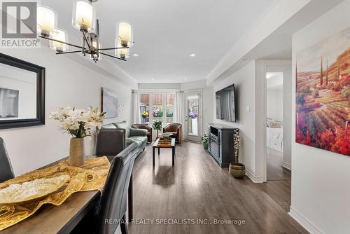 5-01 - 2420 Baronwood Drive, Oakville, ON - Indoor Photo Showing Dining Room