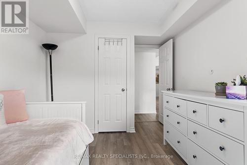 5-01 - 2420 Baronwood Drive, Oakville, ON - Indoor Photo Showing Bedroom