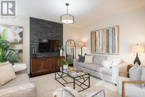 348 Tonelli Lane, Milton, ON - Indoor Photo Showing Living Room