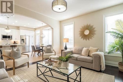 348 Tonelli Lane, Milton, ON - Indoor Photo Showing Living Room