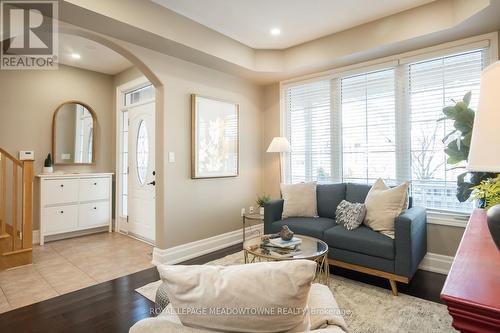 348 Tonelli Lane, Milton, ON - Indoor Photo Showing Living Room