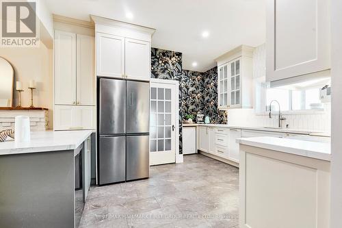 30 Nassau Street, Oshawa (Vanier), ON - Indoor Photo Showing Kitchen With Stainless Steel Kitchen With Upgraded Kitchen