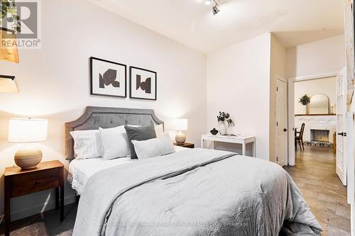 30 Nassau Street, Oshawa (Vanier), ON - Indoor Photo Showing Bedroom