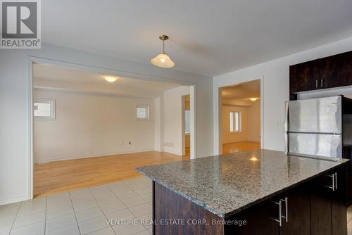 251 Ridley Crescent, Southgate, ON - Indoor Photo Showing Kitchen