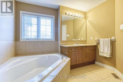 3 Springstead Avenue, Hamilton, ON - Indoor Photo Showing Bathroom