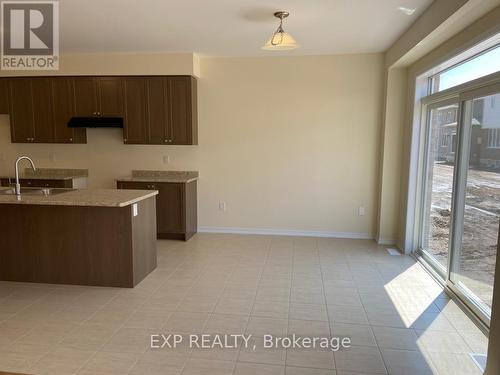 19 Sara Drive, Thorold, ON - Indoor Photo Showing Kitchen