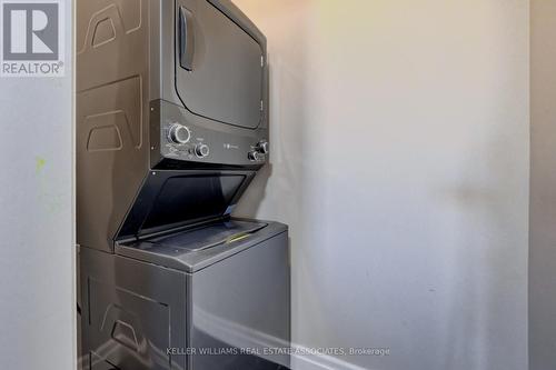 201 - 223 Erb Street W, Waterloo, ON - Indoor Photo Showing Laundry Room