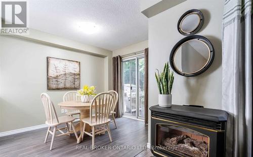 20 Elderridge Court, Hamilton, ON - Indoor Photo Showing Dining Room