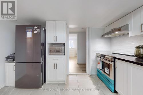 46 Bowhill Crescent, Toronto, ON - Indoor Photo Showing Kitchen