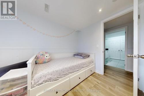 46 Bowhill Crescent, Toronto, ON - Indoor Photo Showing Bedroom