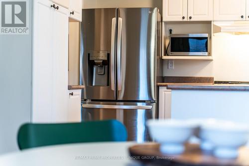 75 Avondale Drive, Clarington, ON - Indoor Photo Showing Kitchen With Stainless Steel Kitchen