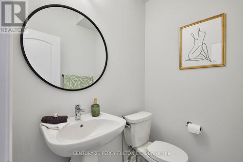 2016 Cameron Lott Crescent, Oshawa, ON - Indoor Photo Showing Bathroom