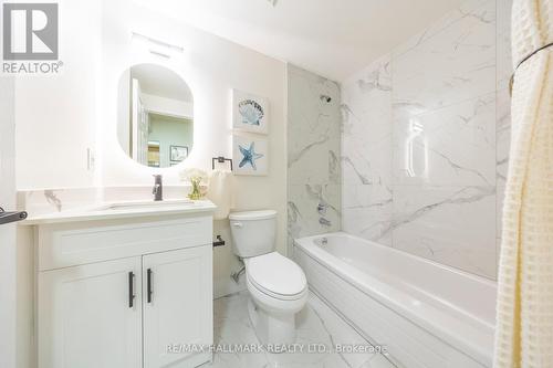 319 - 2351 Kennedy Road, Toronto, ON - Indoor Photo Showing Bathroom