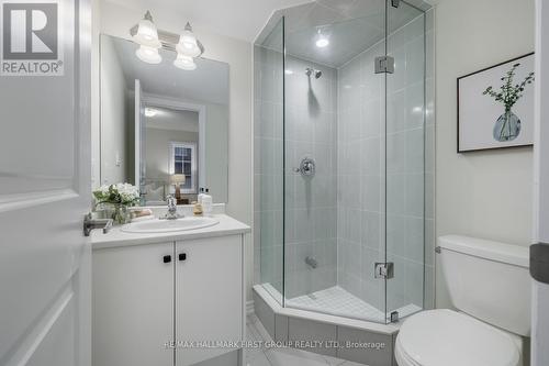 23 Senay Circle, Clarington, ON - Indoor Photo Showing Bathroom