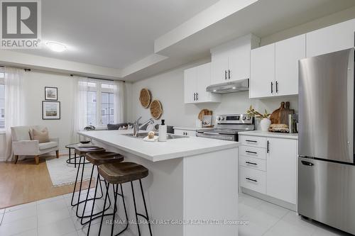 23 Senay Circle, Clarington, ON - Indoor Photo Showing Kitchen