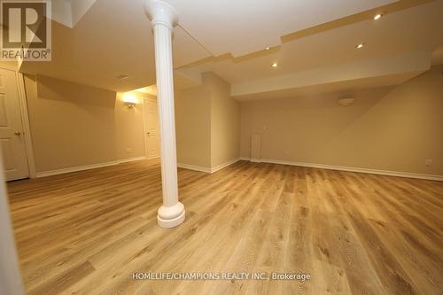 142 Estate Garden Avenue, Richmond Hill, ON - Indoor Photo Showing Other Room